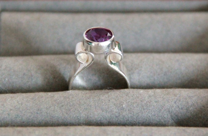 Silver Curlicue Ring with Amethyst CZ